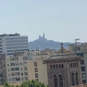 Superbe Avec Terrasse 20m2 Très Calme Marseille