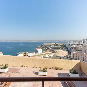 Rocca Bianca - Sur La Roche Face à La Et La Bonne Mère Marseille